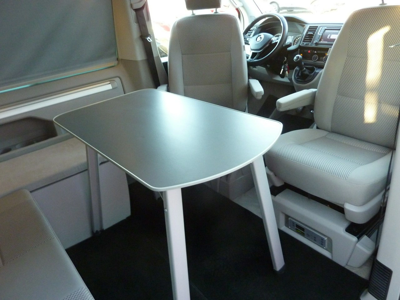 Volkswagen California - Zdjęcie 18