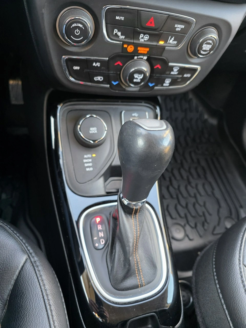 Jeep Compass - Zdjęcie 9