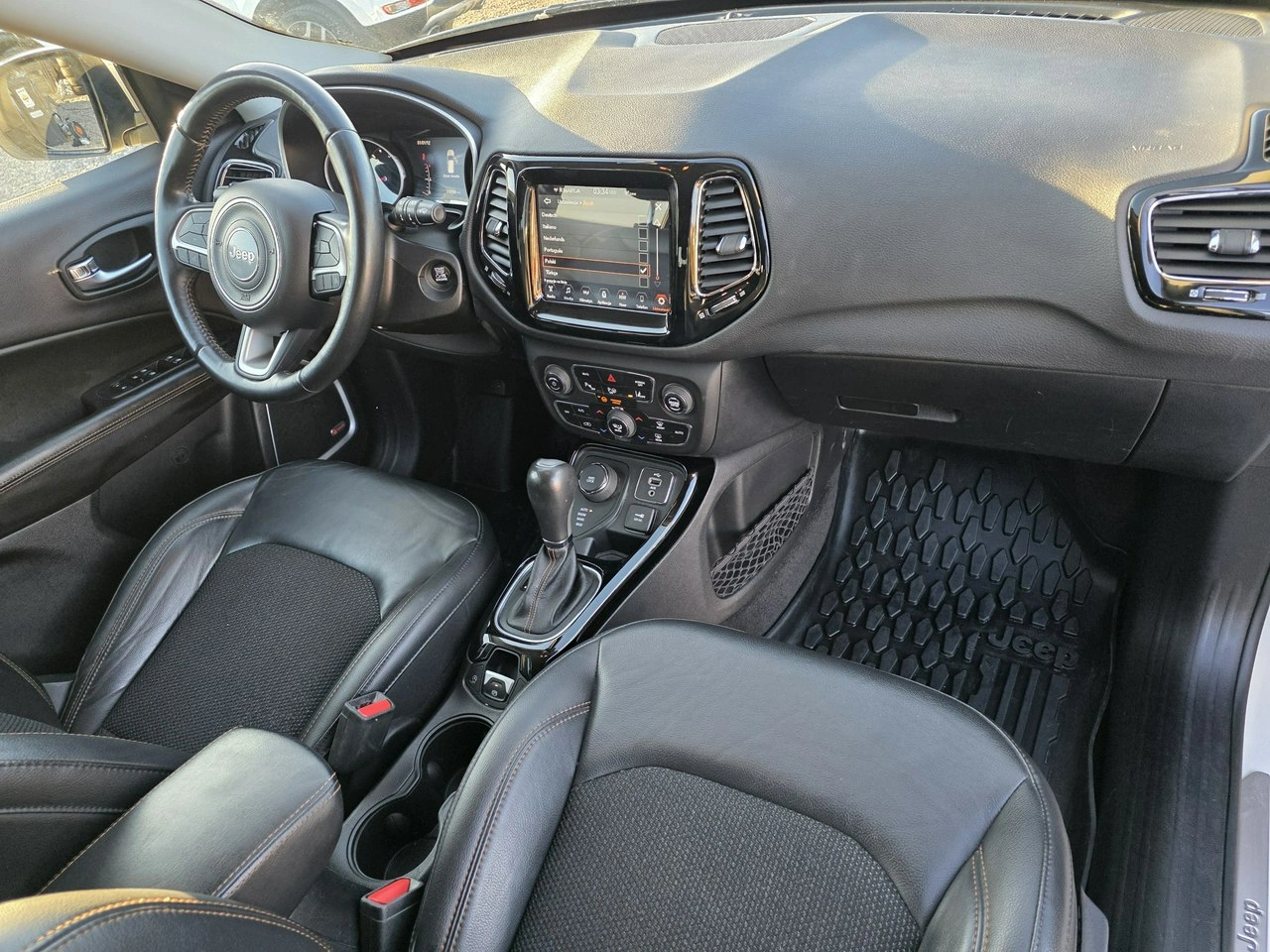 Jeep Compass - Zdjęcie 23