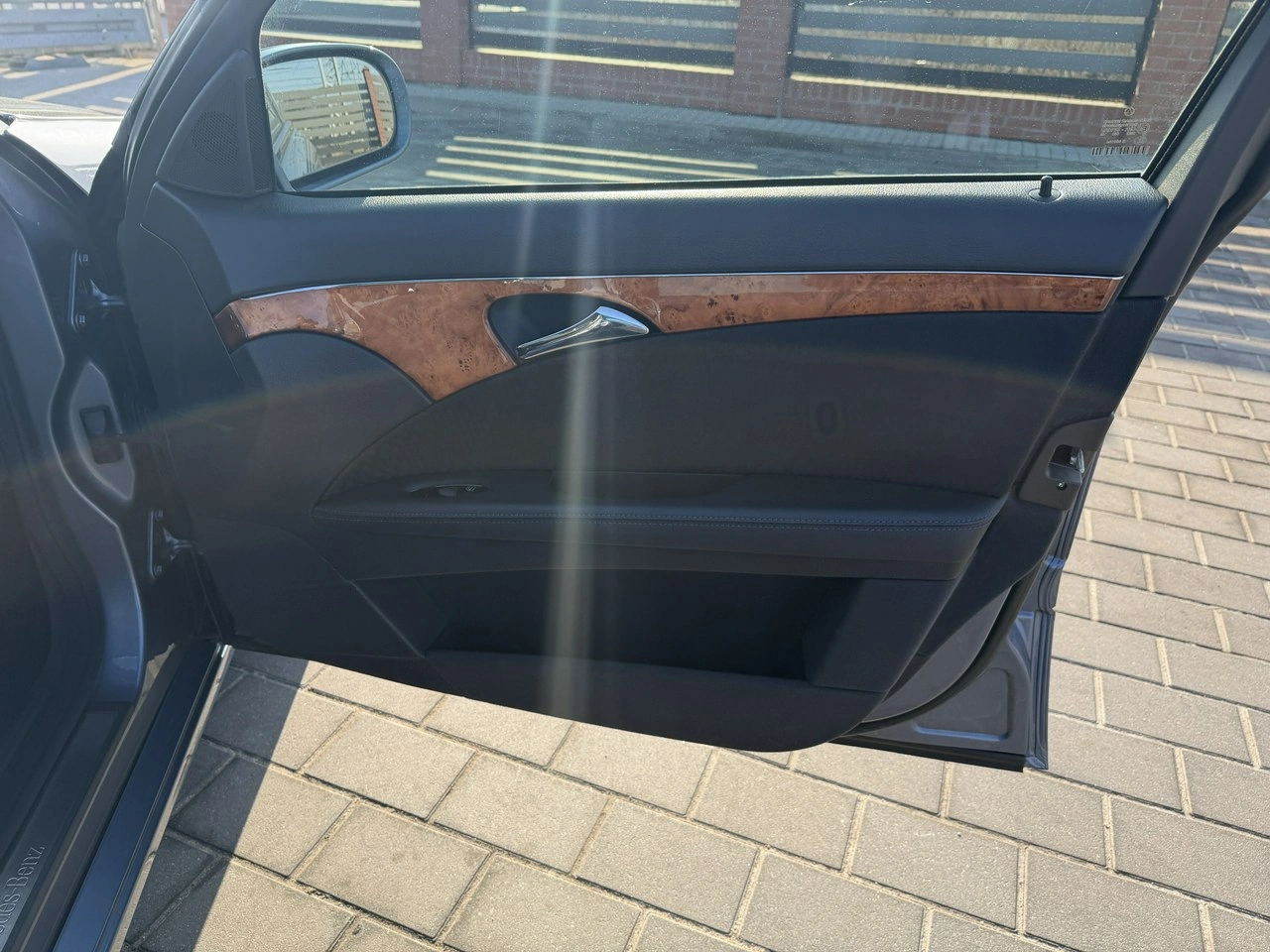 Mercedes E 200 - Zdjęcie 15