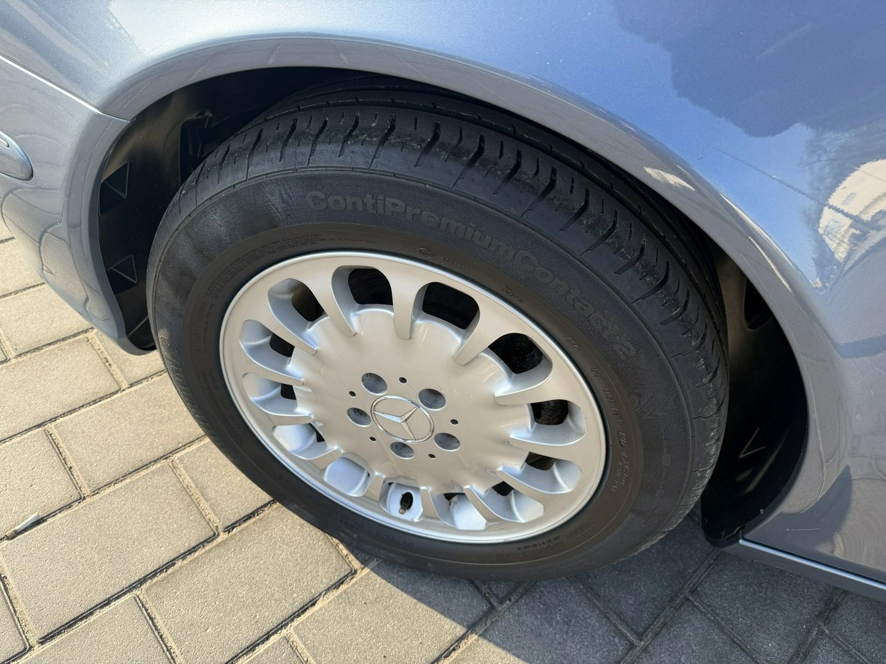 Mercedes E 200 - Zdjęcie 27