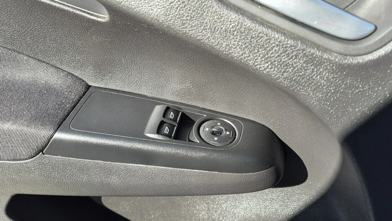 Ford Transit Courier - Zdjęcie 14