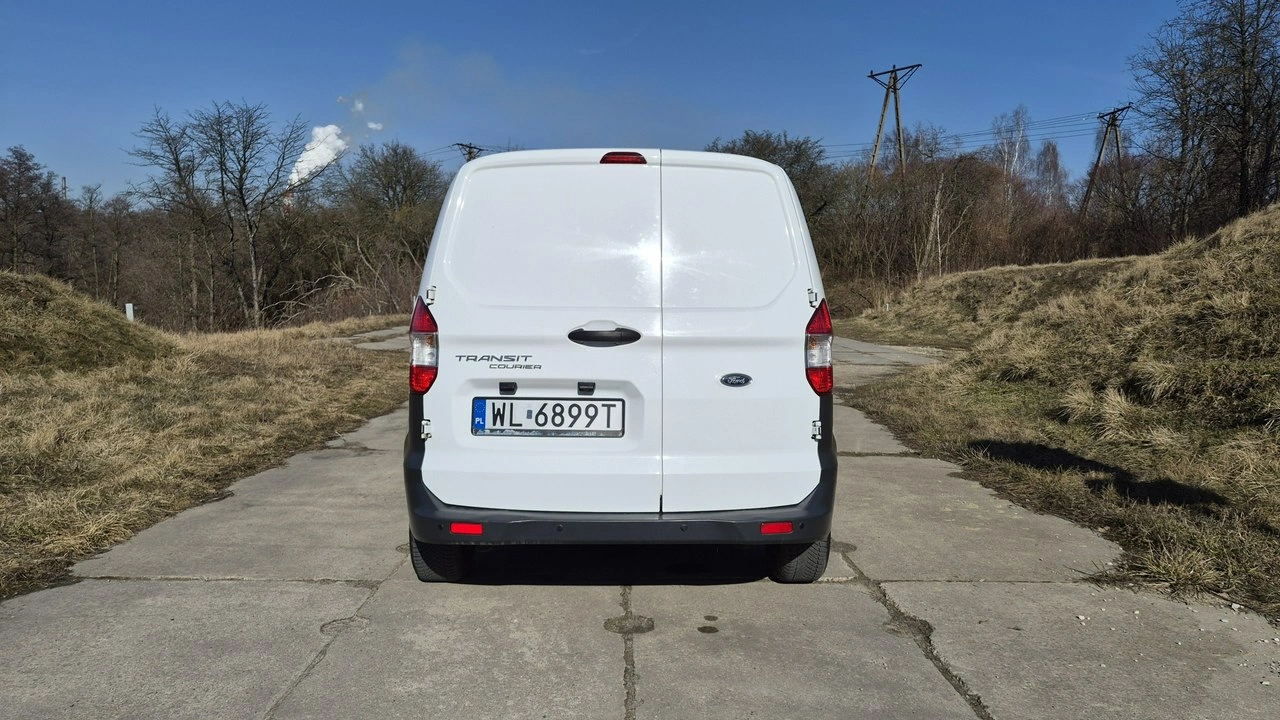 Ford Transit Courier - Zdjęcie 17