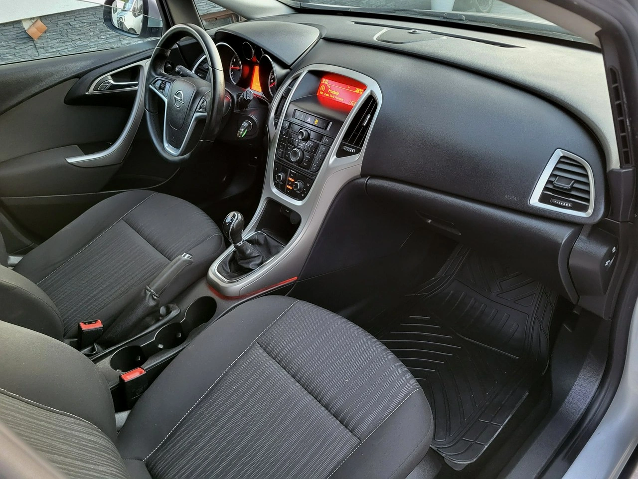 Opel Astra - Zdjęcie 10