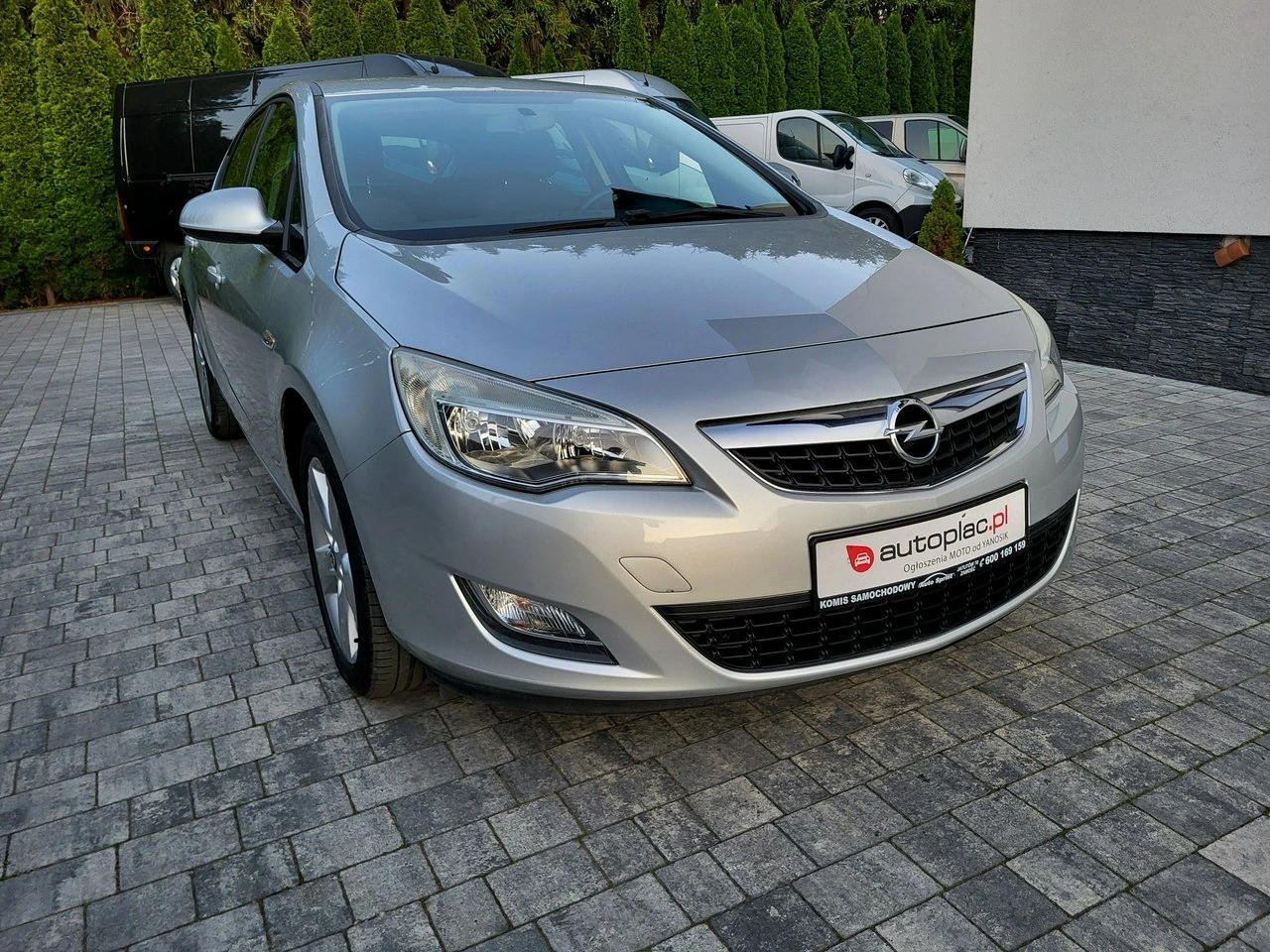 Opel Astra - Zdjęcie 2