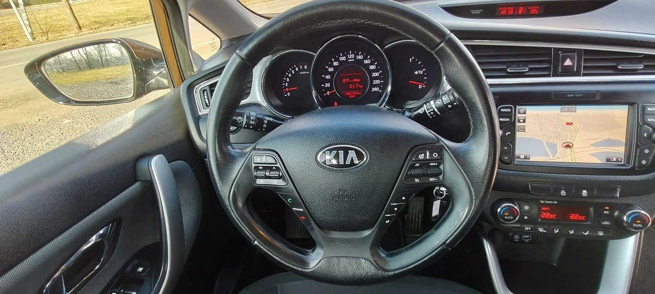 Kia Ceed - Zdjęcie 11