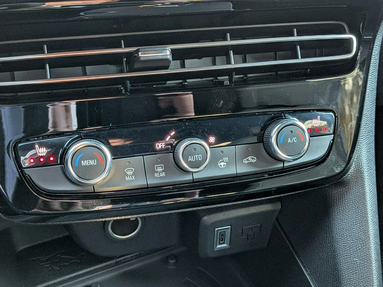 Opel Mokka - Zdjęcie 9