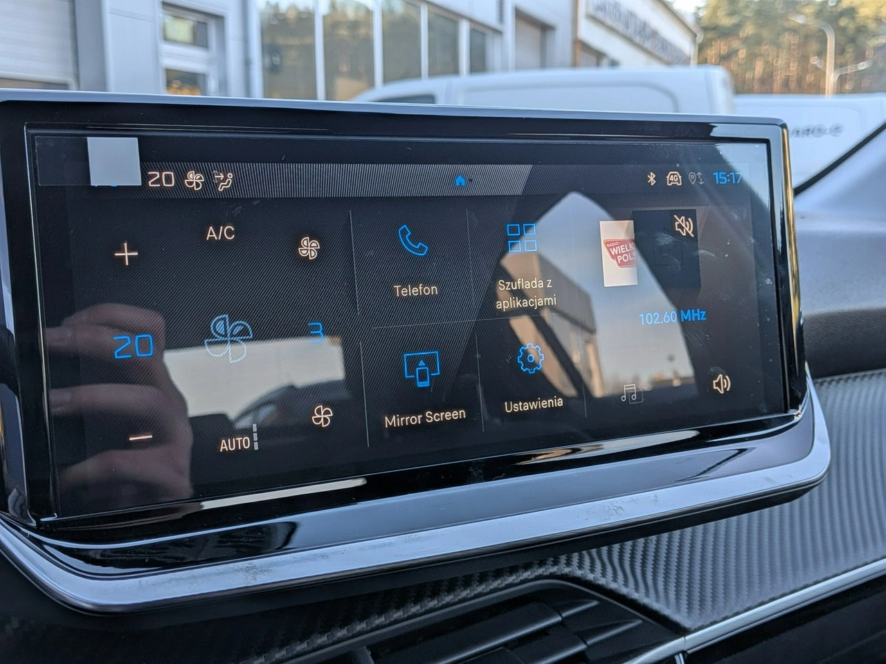 Peugeot 208 - Zdjęcie 9