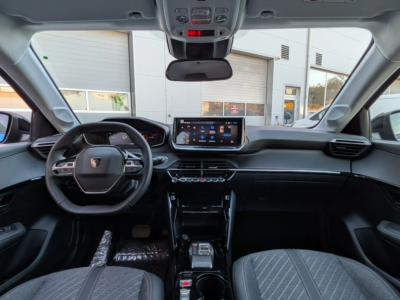 Peugeot 208 - Zdjęcie 16