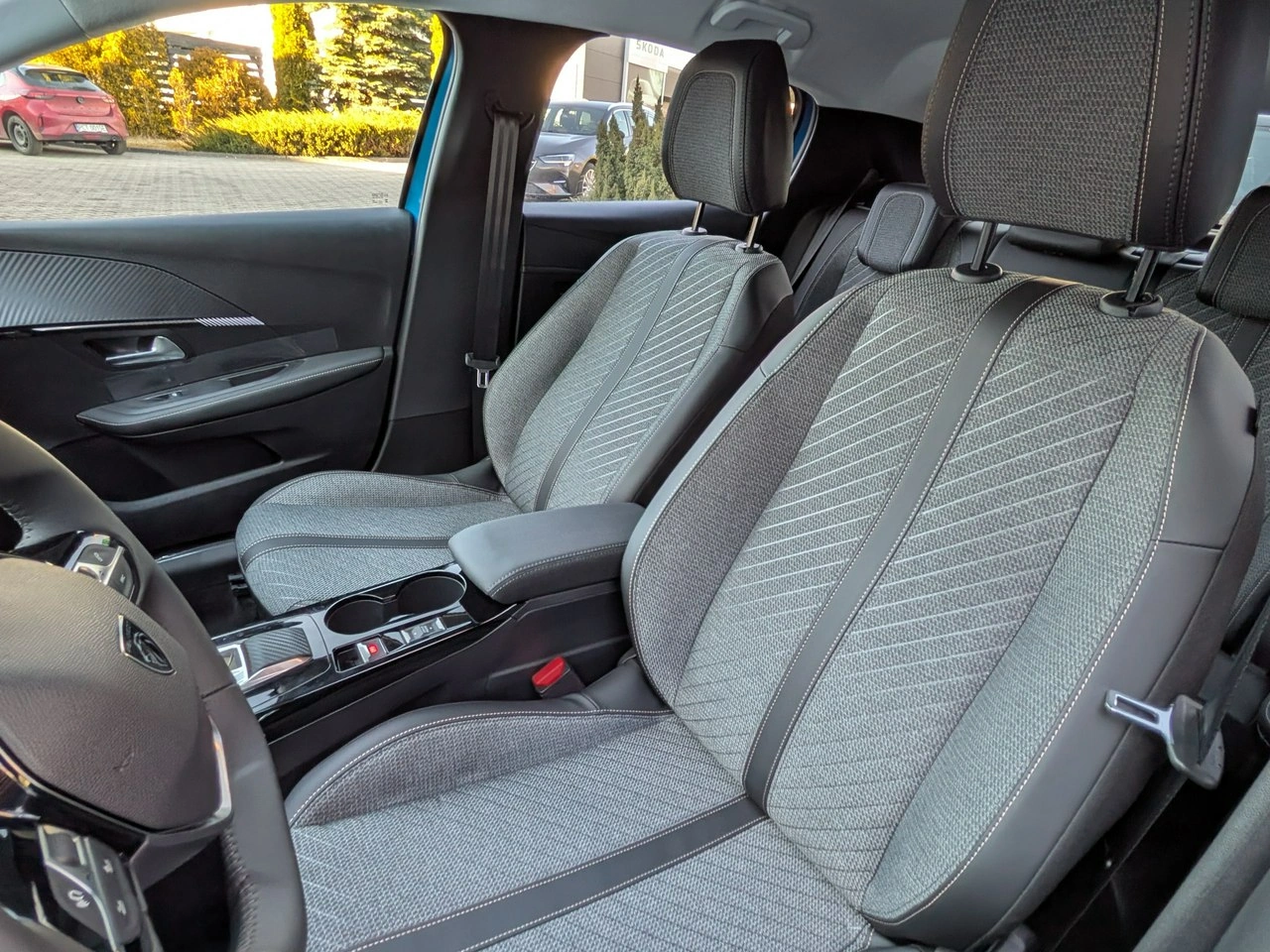 Peugeot 208 - Zdjęcie 7