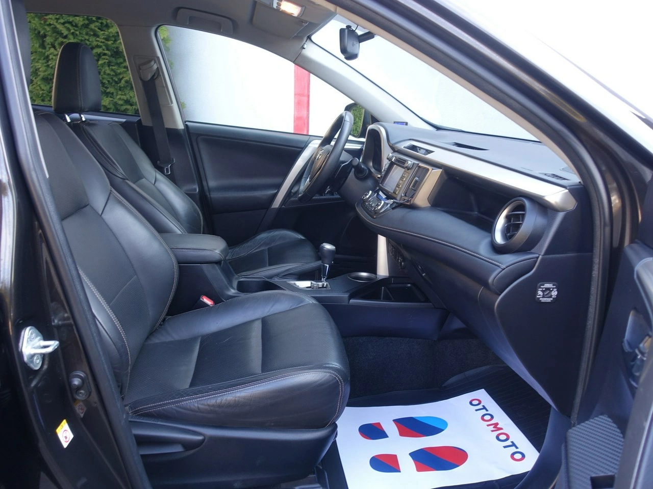 Toyota RAV-4 - Zdjęcie 14