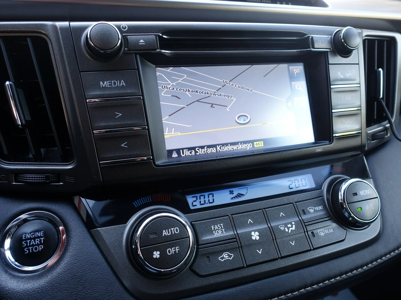 Toyota RAV-4 - Zdjęcie 22