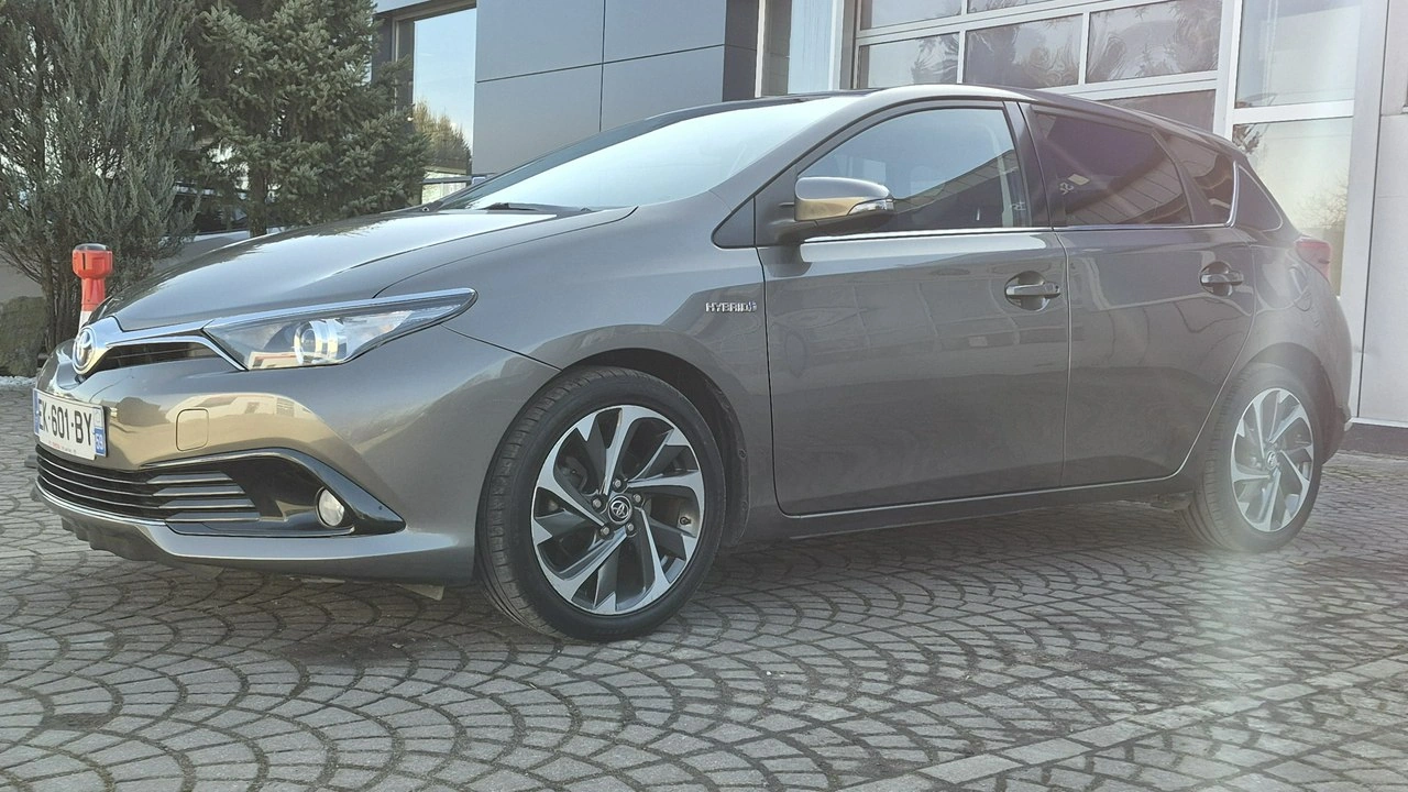 Toyota Auris - Zdjęcie 18