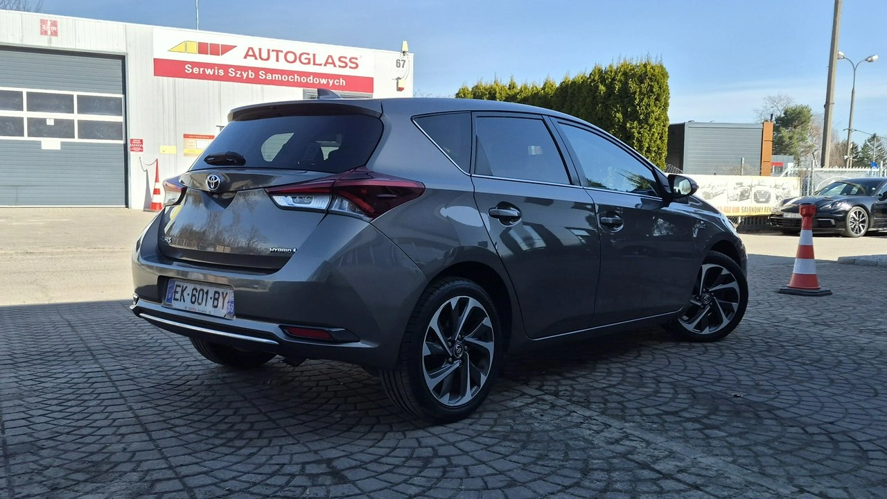 Toyota Auris - Zdjęcie 19