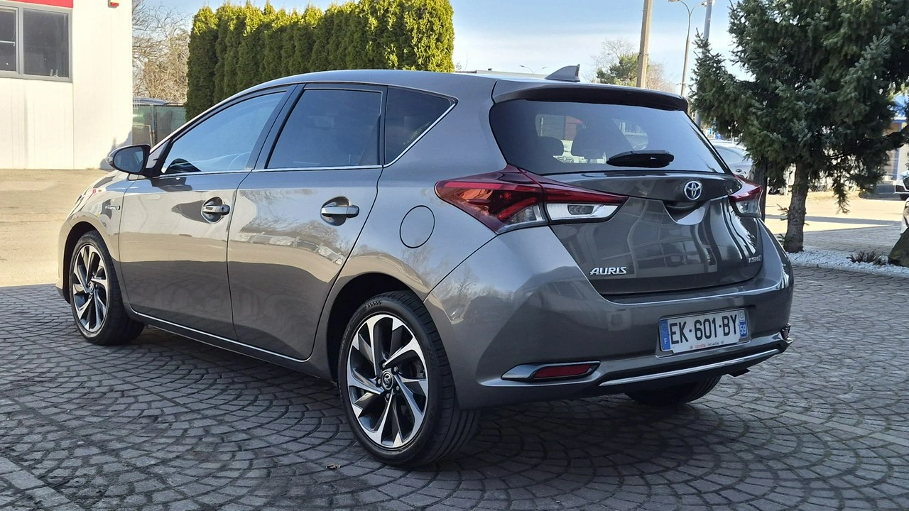 Toyota Auris - Zdjęcie 3
