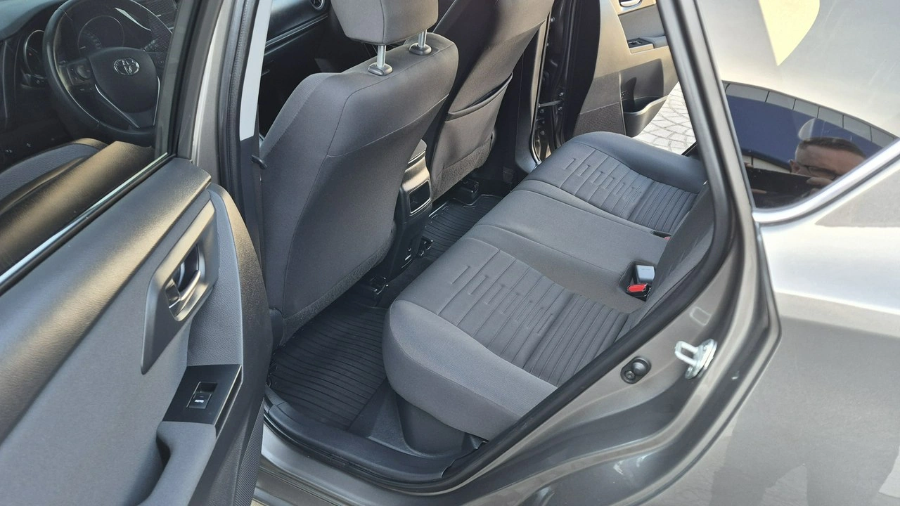 Toyota Auris - Zdjęcie 7