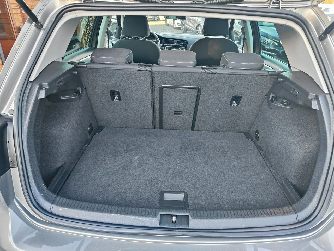 Volkswagen Golf - Zdjęcie 32