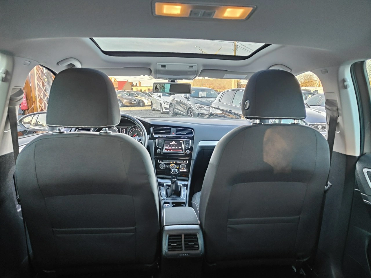 Volkswagen Golf - Zdjęcie 16