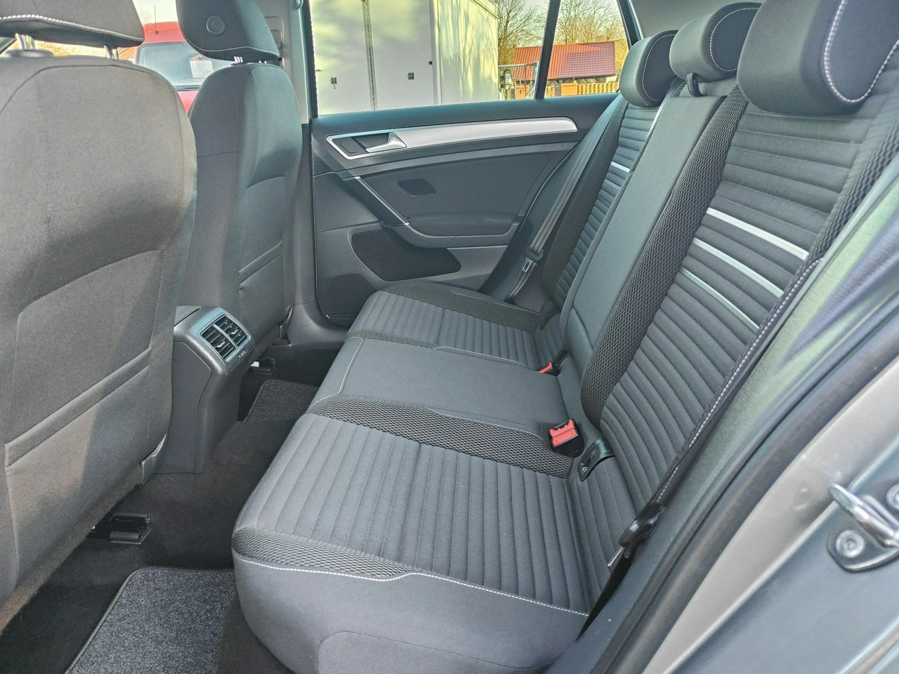 Volkswagen Golf - Zdjęcie 30