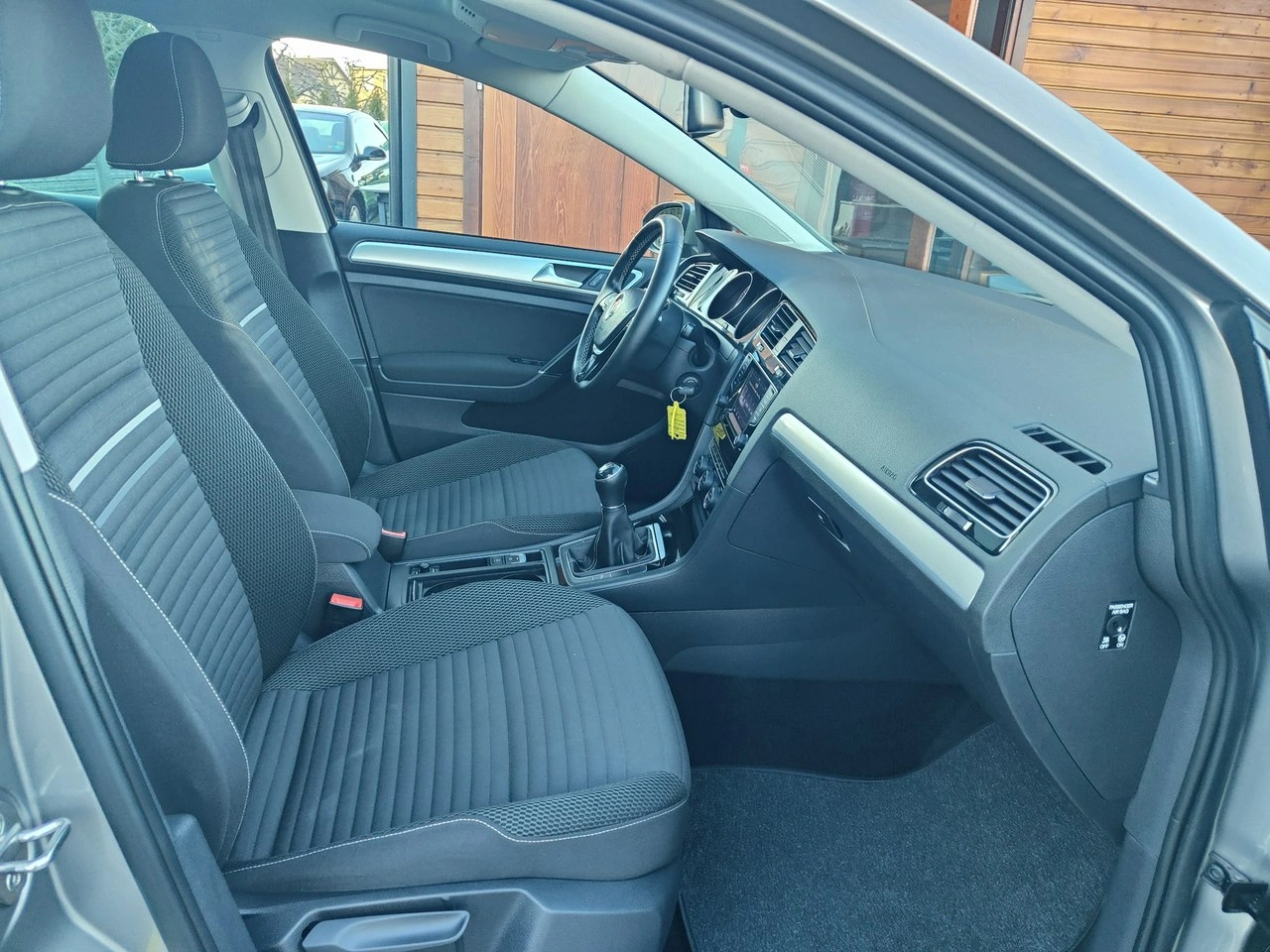 Volkswagen Golf - Zdjęcie 20