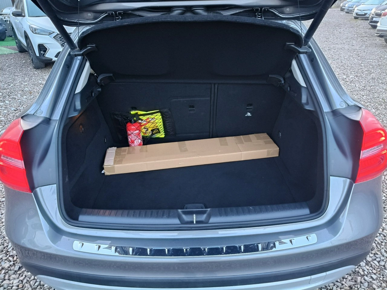 Mercedes GLA 180 - Zdjęcie 20