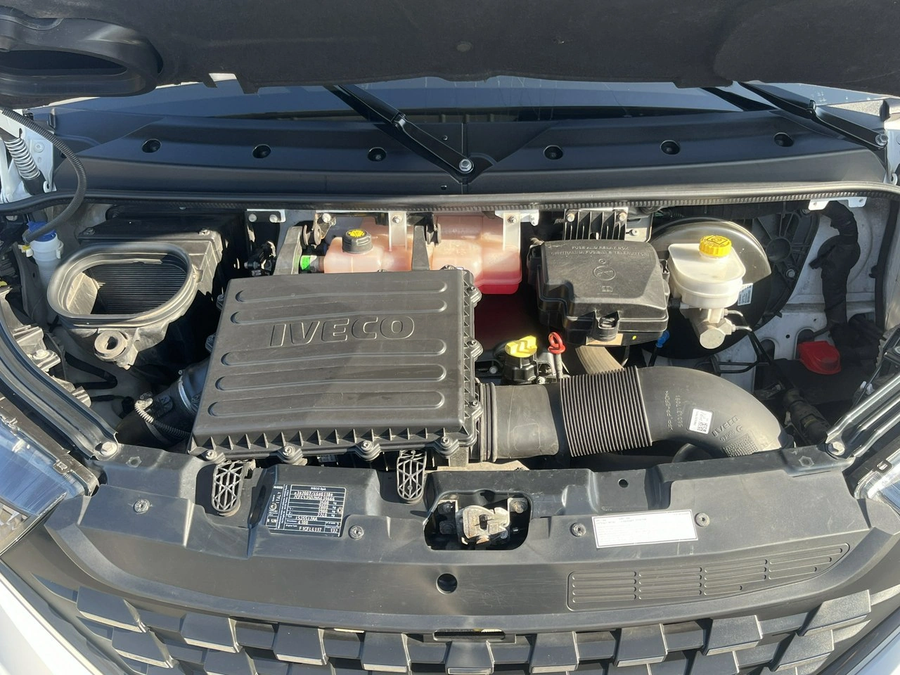 Iveco Daily - Zdjęcie 13