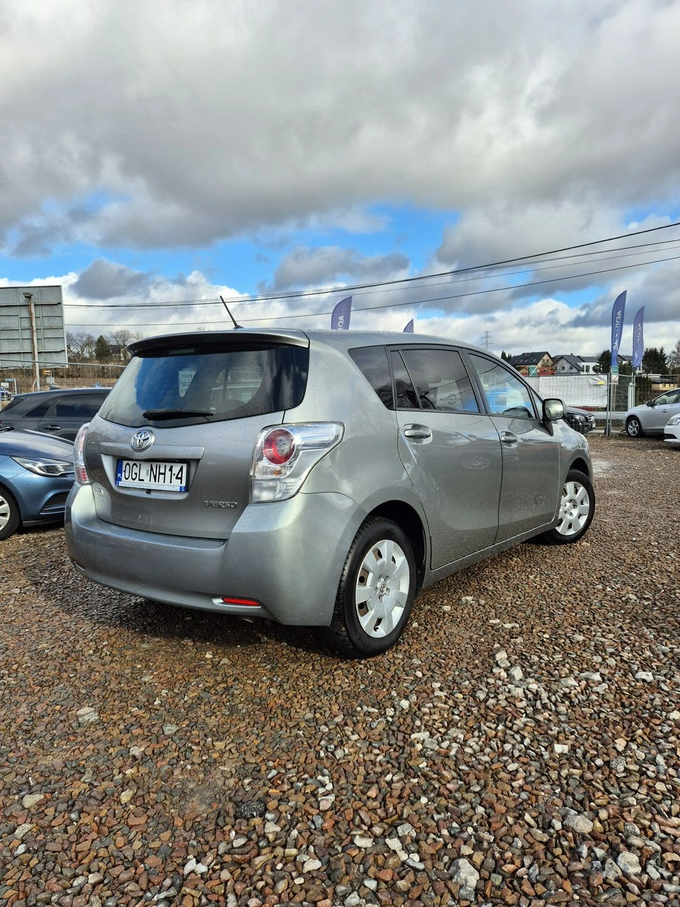 Toyota Verso - Zdjęcie 3