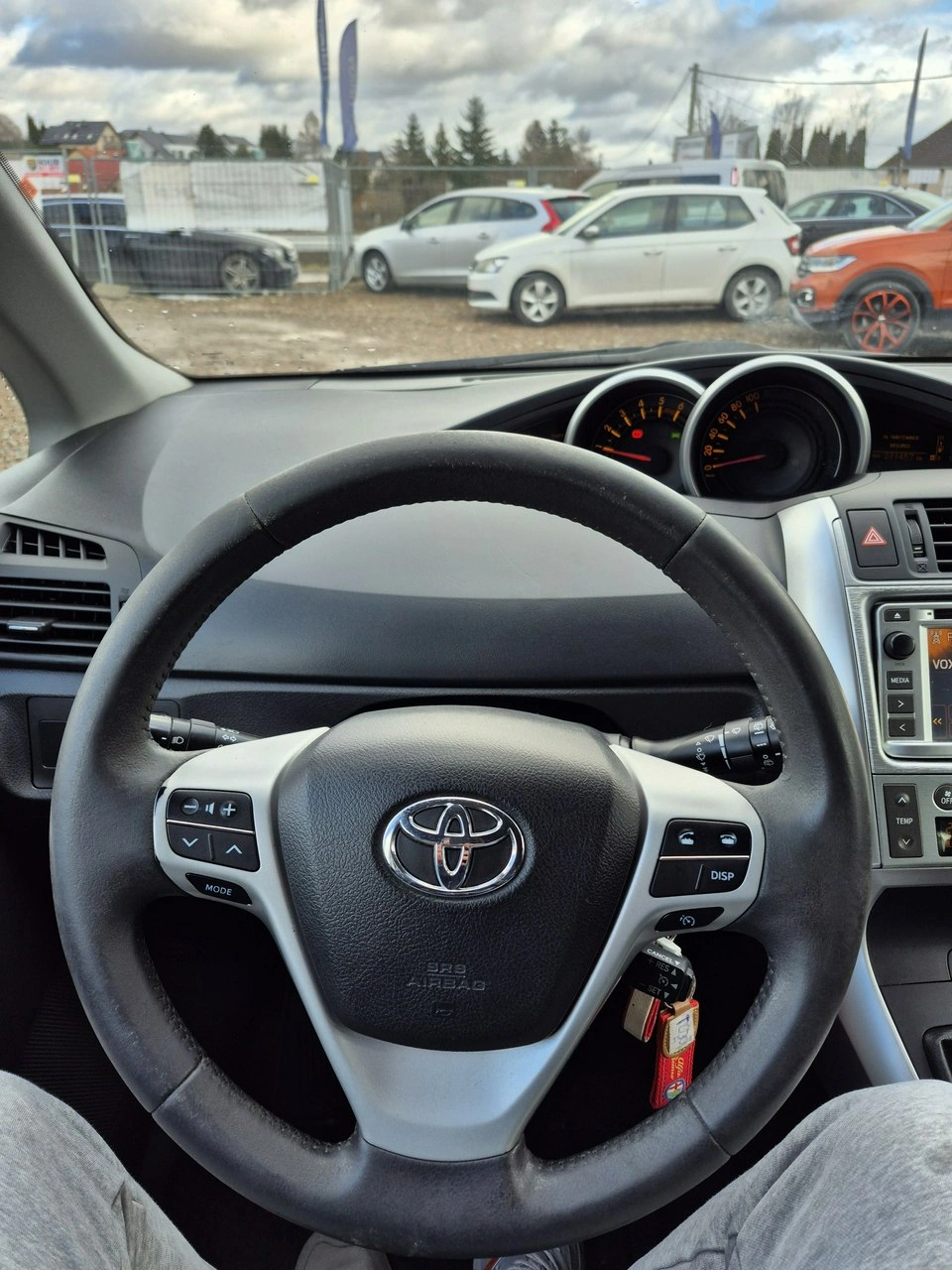 Toyota Verso - Zdjęcie 4