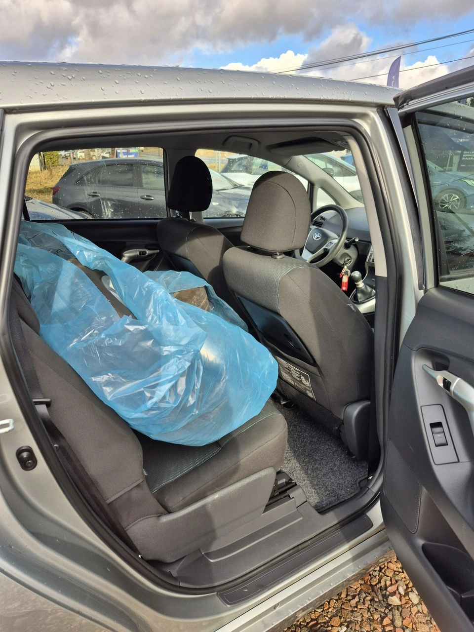 Toyota Verso - Zdjęcie 8