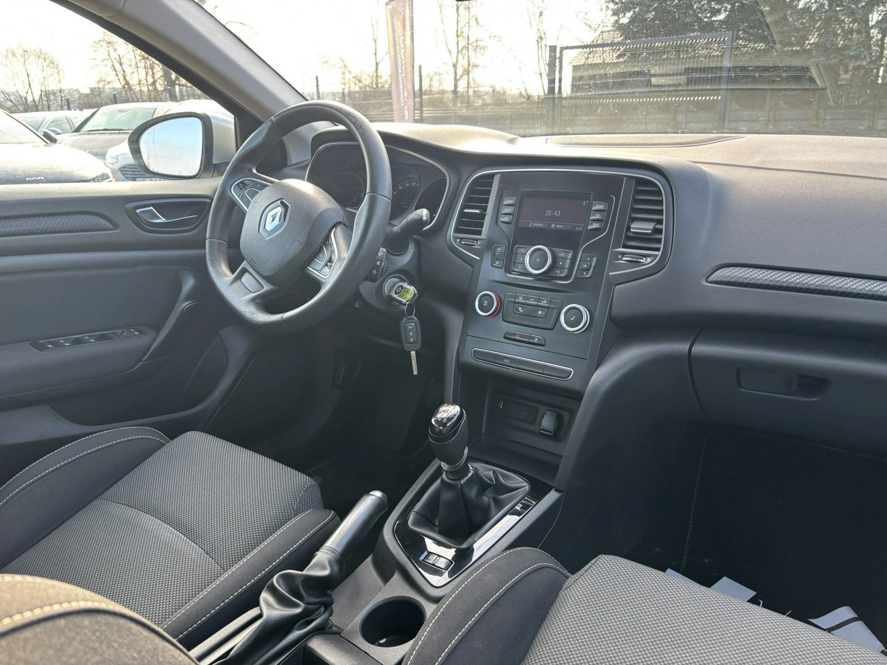 Renault Megane - Zdjęcie 19