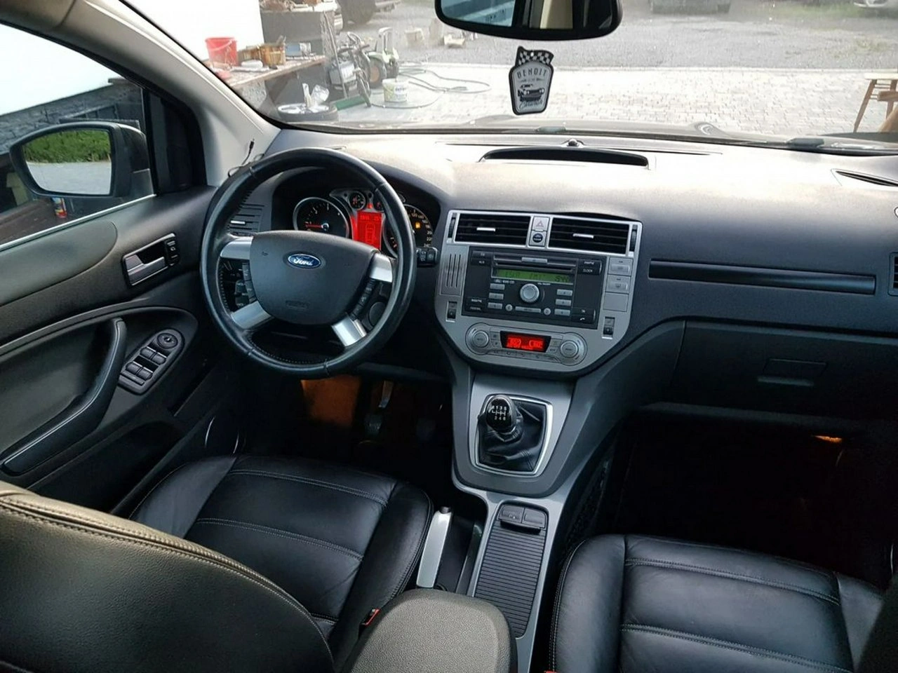 Ford Kuga - Zdjęcie 11