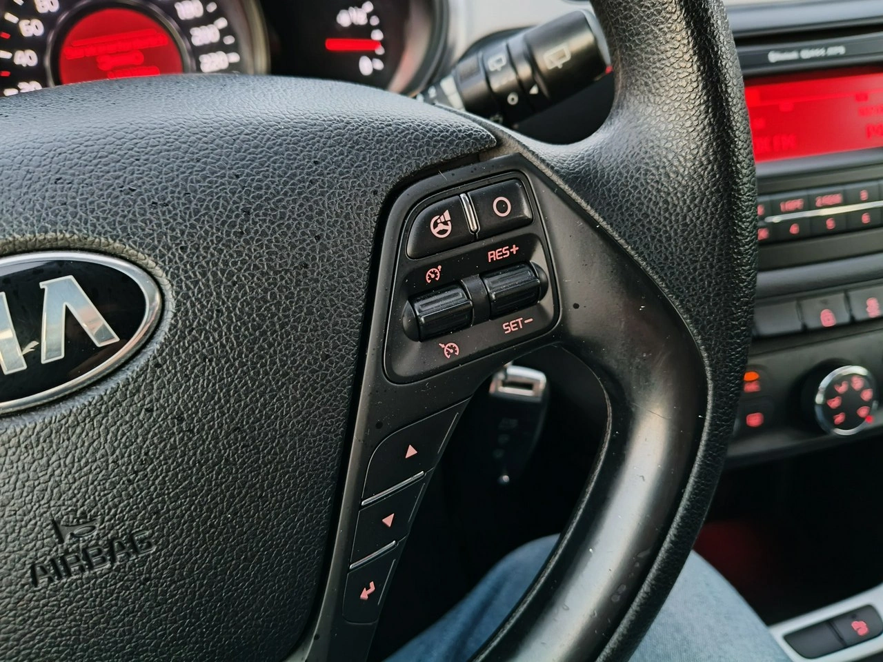 Kia Ceed - Zdjęcie 16