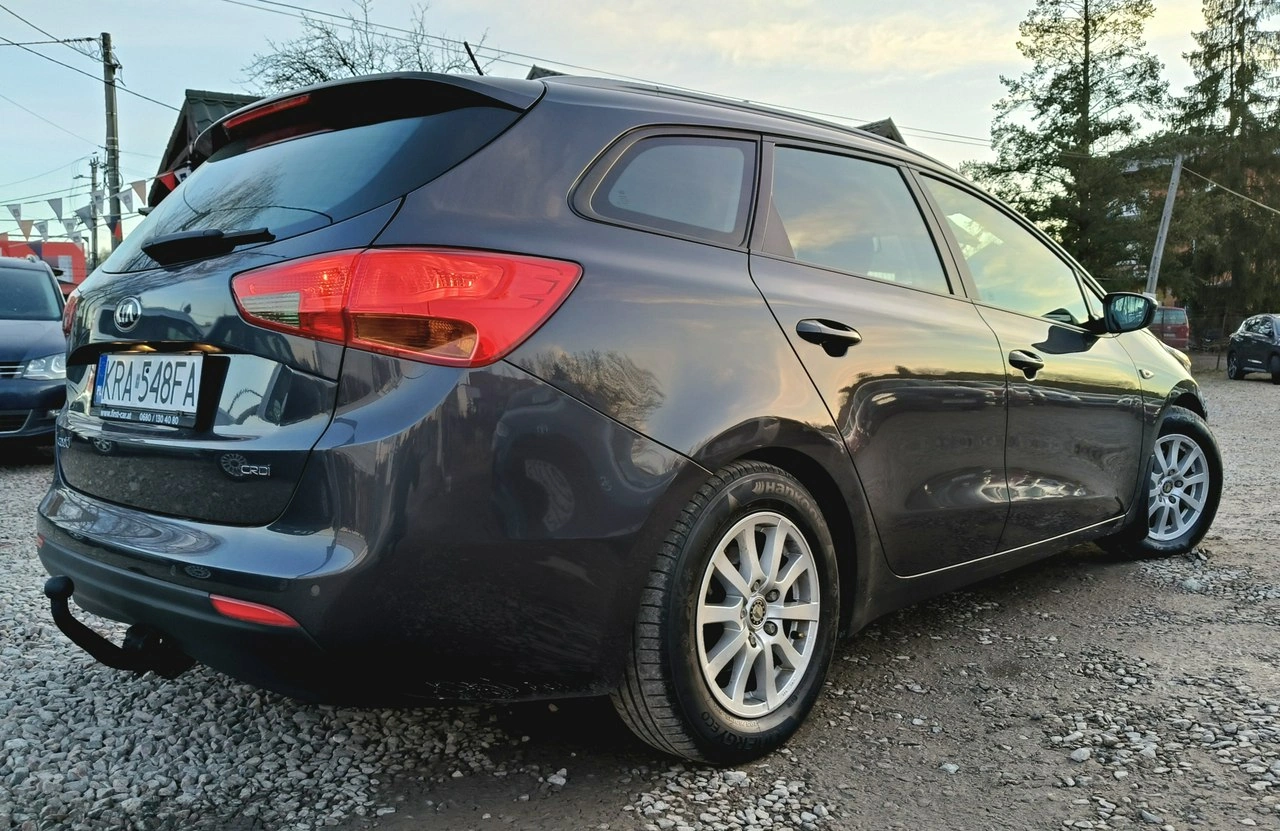 Kia Ceed - Zdjęcie 23