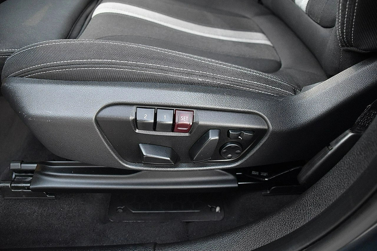 BMW 218 - Zdjęcie 15