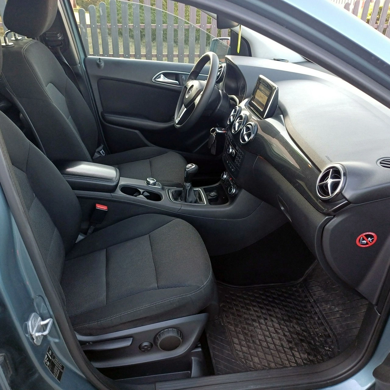 Mercedes B 180 - Zdjęcie 9