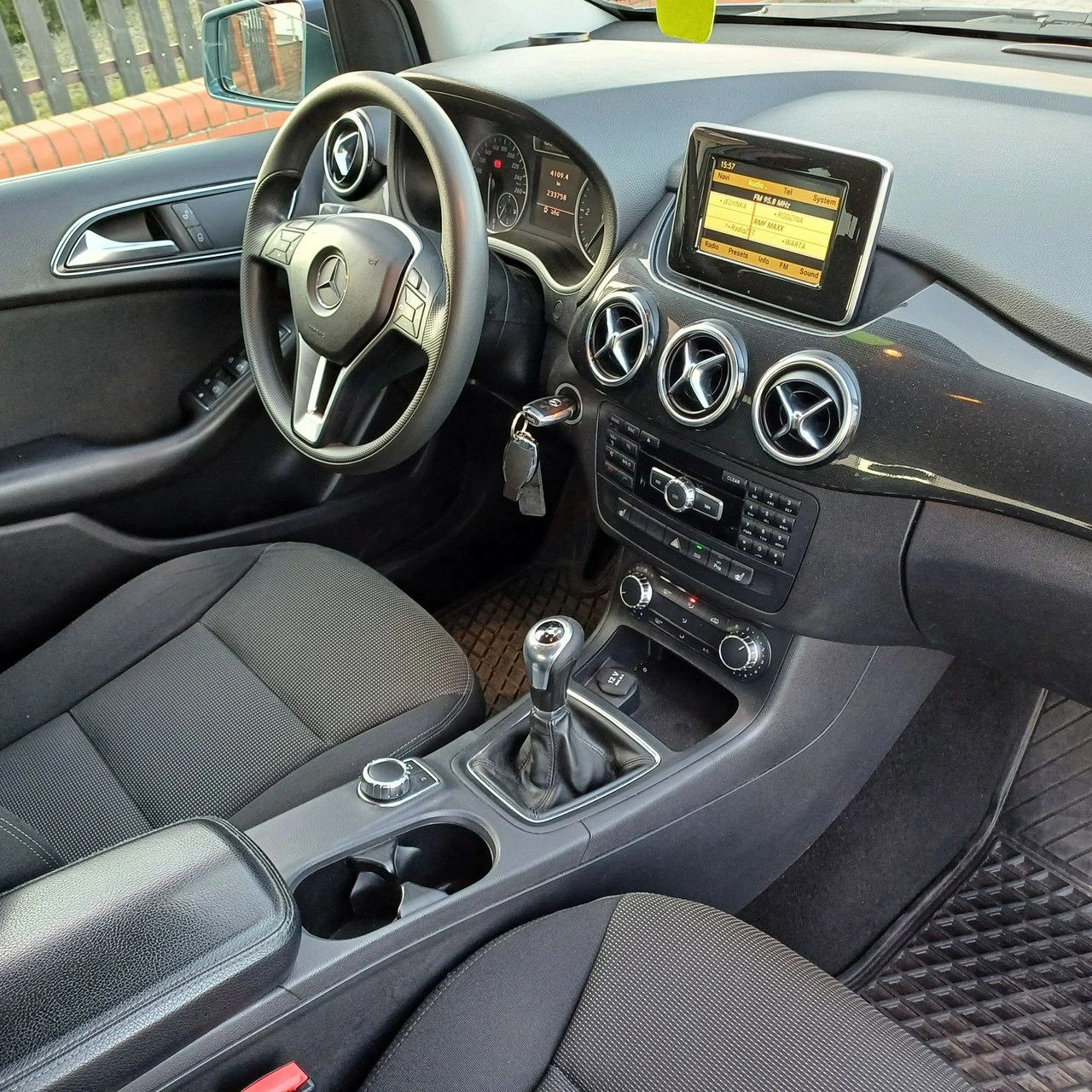 Mercedes B 180 - Zdjęcie 10