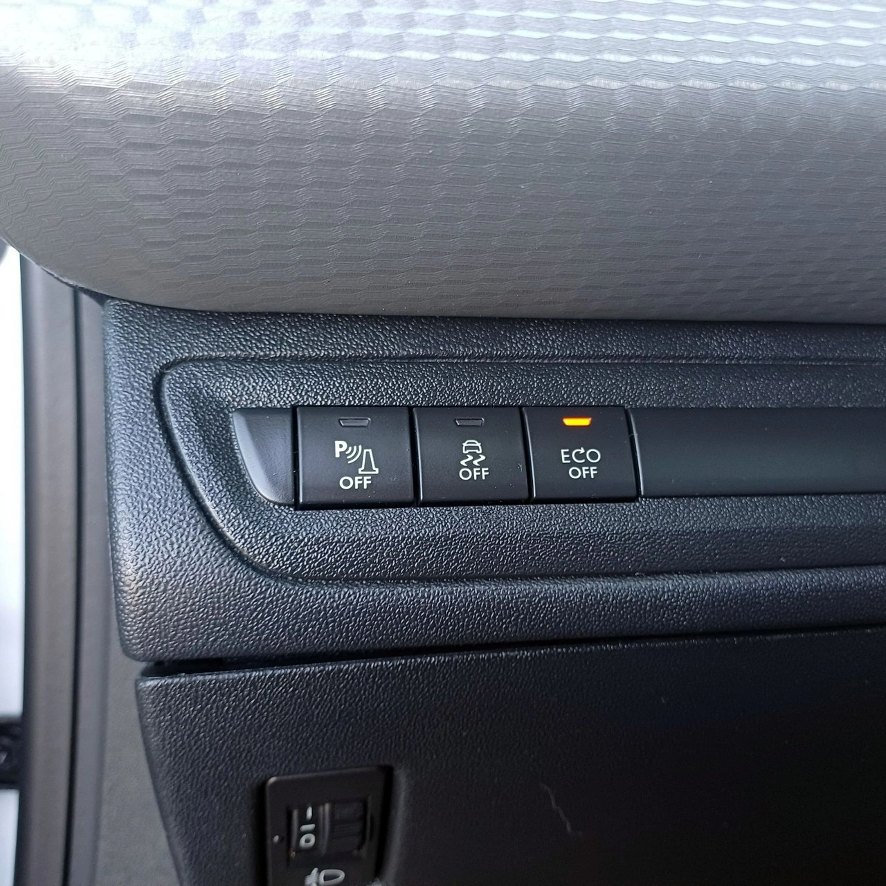 Peugeot 2008 - Zdjęcie 27