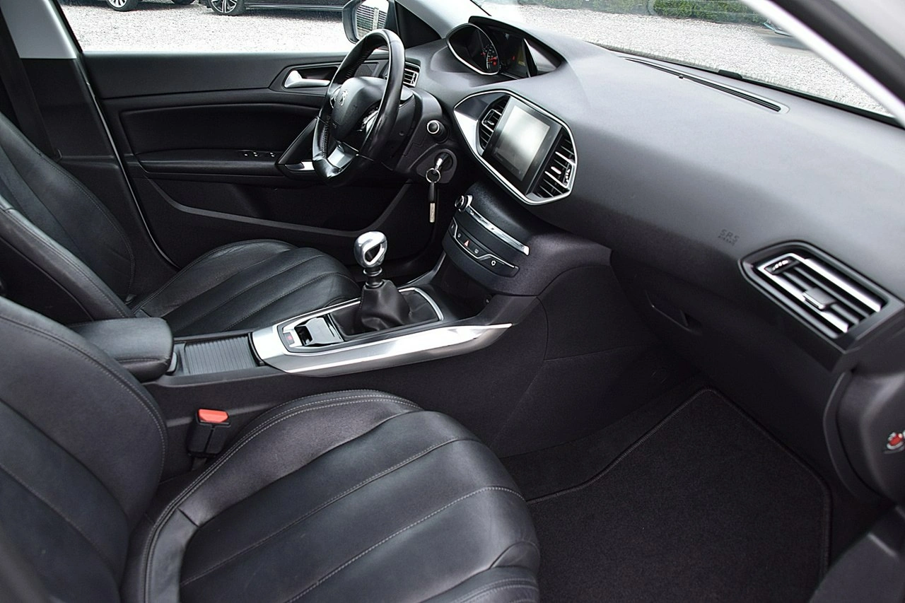 Peugeot 308 - Zdjęcie 12