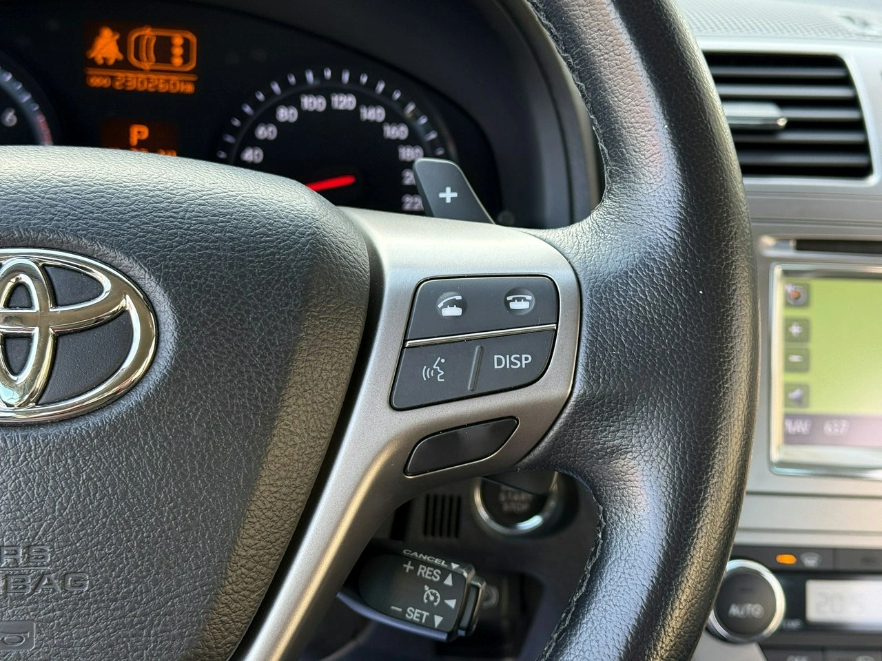 Toyota Avensis - Zdjęcie 9