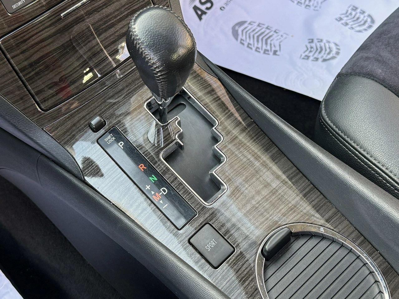 Toyota Avensis - Zdjęcie 14