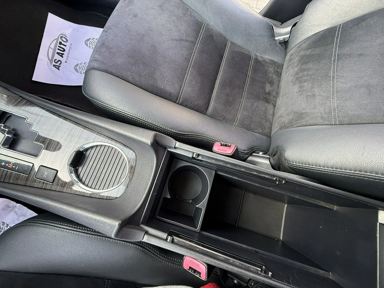 Toyota Avensis - Zdjęcie 17