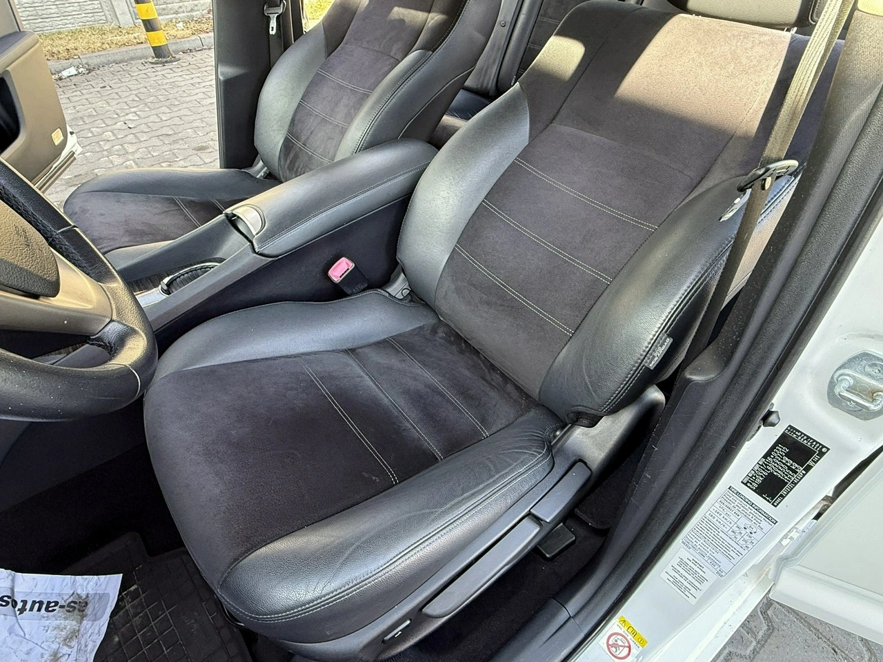 Toyota Avensis - Zdjęcie 18