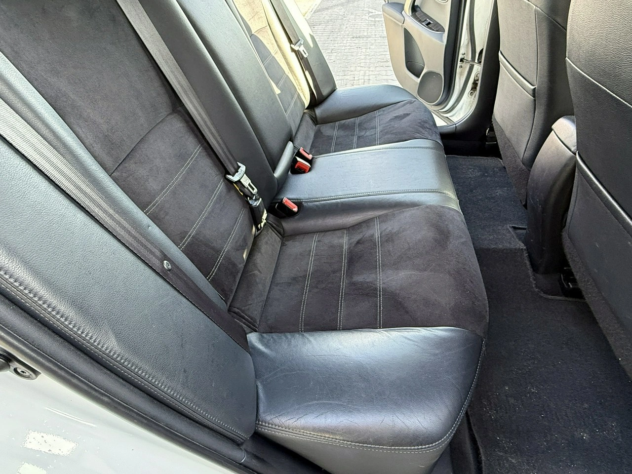 Toyota Avensis - Zdjęcie 21