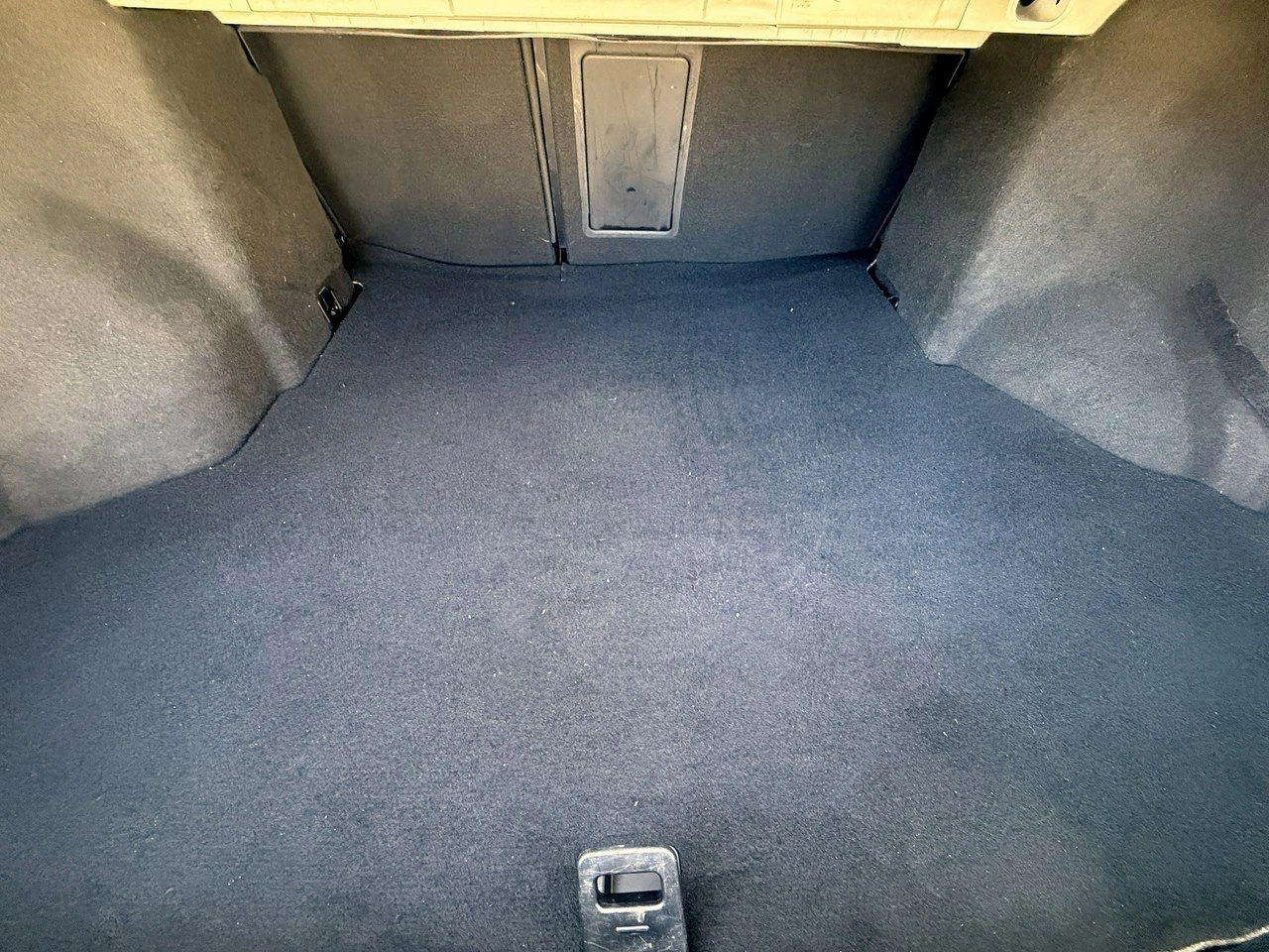 Toyota Avensis - Zdjęcie 22