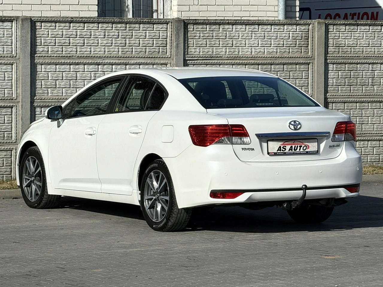 Toyota Avensis - Zdjęcie 39