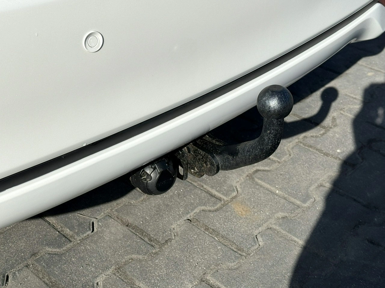 Toyota Avensis - Zdjęcie 50