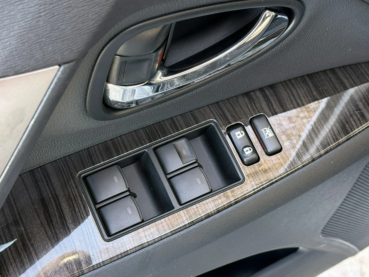 Toyota Avensis - Zdjęcie 6