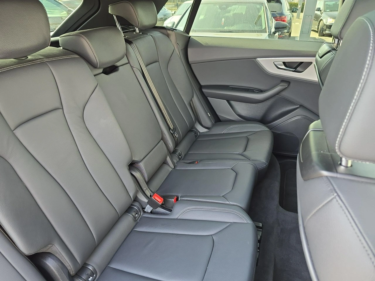 Audi Q8 - Zdjęcie 10