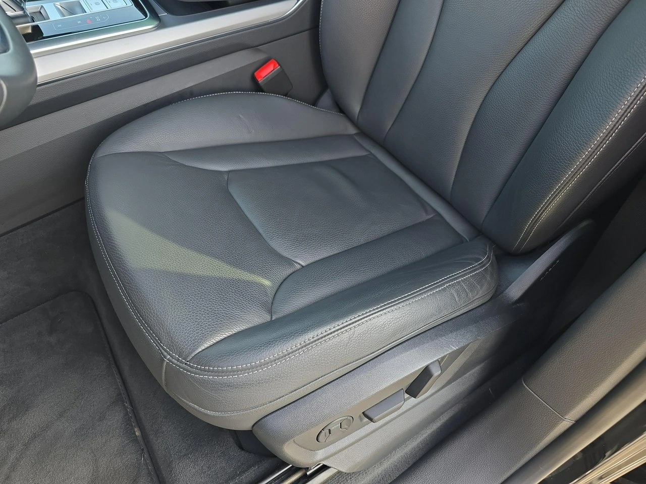 Audi Q8 - Zdjęcie 11