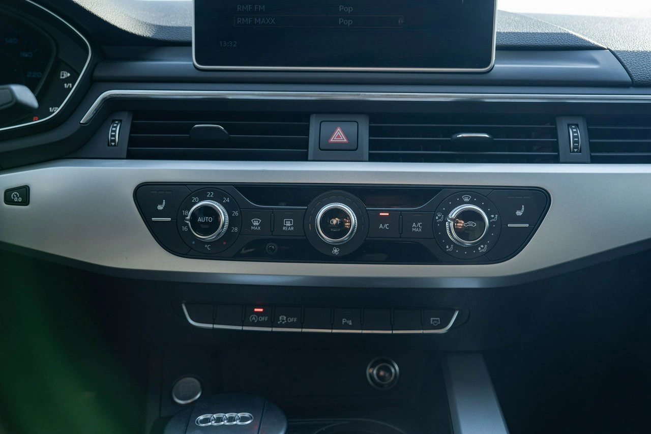 Audi A4 - Zdjęcie 17